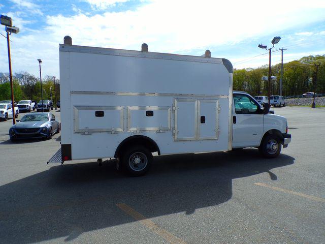 2022 Chevrolet Express Cutaway Work Van