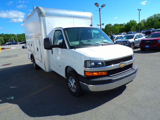 2022 Chevrolet Express Cutaway Work Van