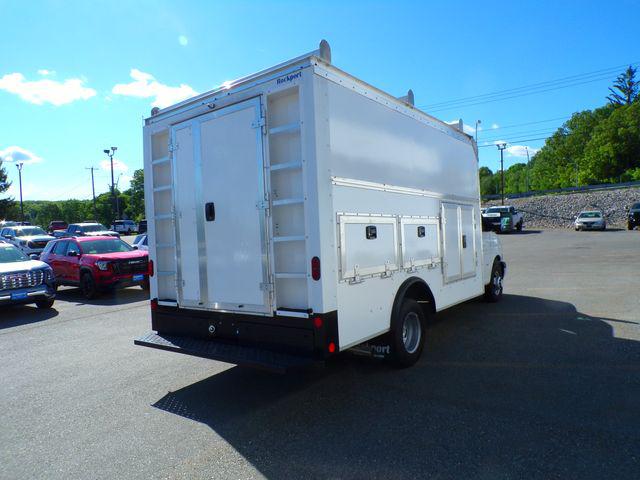 2022 Chevrolet Express Cutaway Work Van