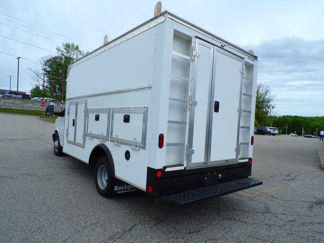 2022 Chevrolet Express Cutaway Work Van