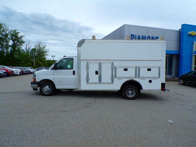 2022 Chevrolet Express Cutaway Work Van