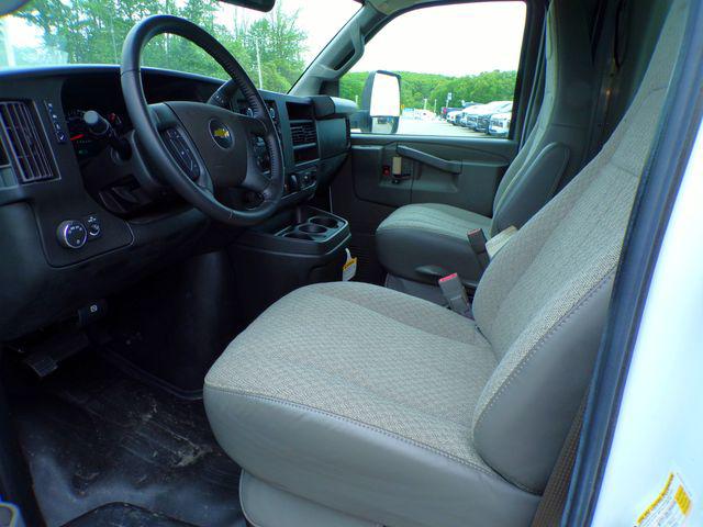 2022 Chevrolet Express Cutaway Work Van