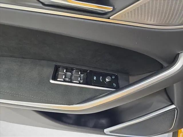 2026 Jaguar F-PACE SVR P550 AWD Automatic