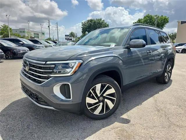 2026 Volkswagen Atlas SE with Technology