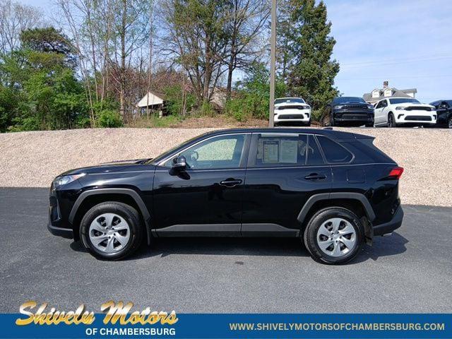 2022 Toyota RAV4 LE 2022 Toyota RAV4 LE