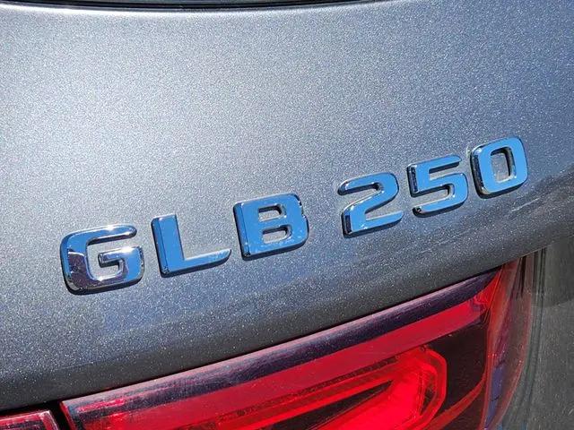 2023 Mercedes-Benz GLB 4MATIC