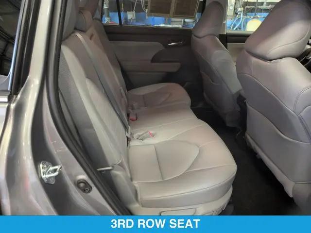 2026 Toyota Highlander Hybrid XLE