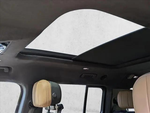 2026 Land Rover Defender P500 V8