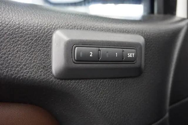 2023 Nissan Titan Crew Cab Platinum Reserve 4x4