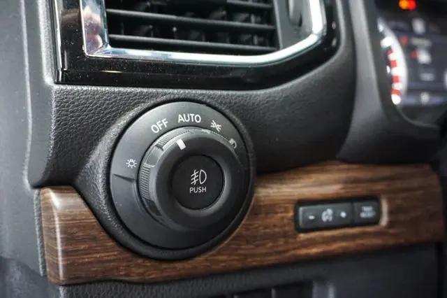2023 Nissan Titan Crew Cab Platinum Reserve 4x4
