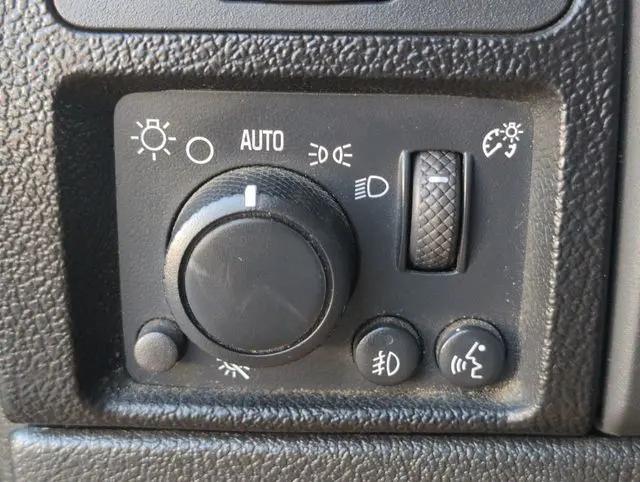 2009 HUMMER H3T H3T Luxury