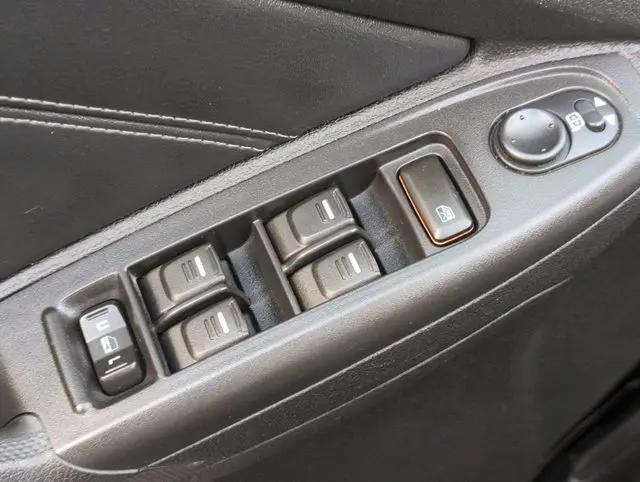 2009 HUMMER H3T H3T Luxury