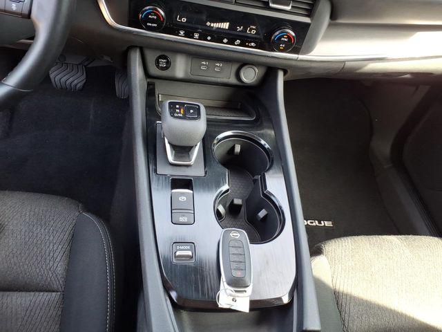 2025 Nissan Rogue SV FWD