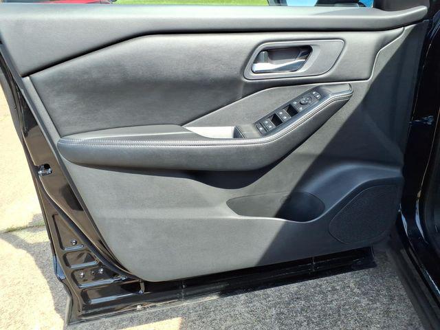 2025 Nissan Rogue SV FWD