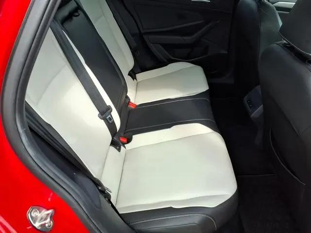 2020 Volkswagen Jetta 1.4T R-Line