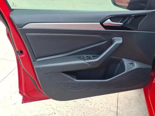 2020 Volkswagen Jetta 1.4T R-Line