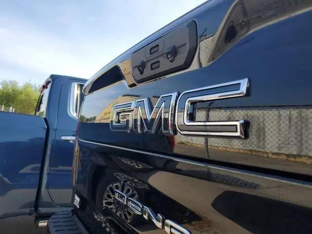 2026 GMC Sierra 3500HD Crew Cab, Long Bed, Denali Ultimate Dual Rear Wheel, 4WD
