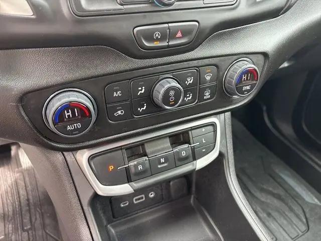 2024 GMC Terrain FWD SLE