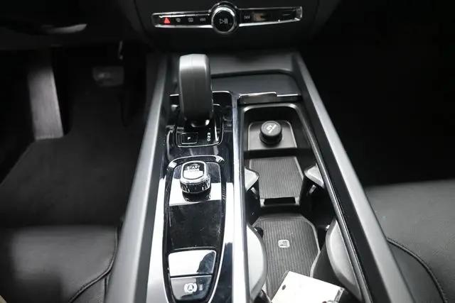 2025 Volvo S60 B5 Core