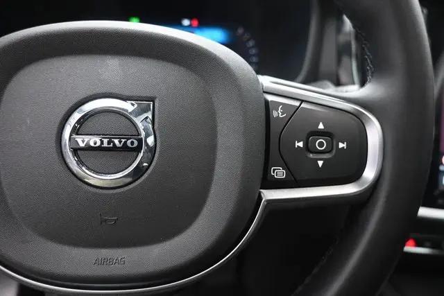 2025 Volvo S60 B5 Core