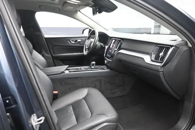 2025 Volvo S60 B5 Core
