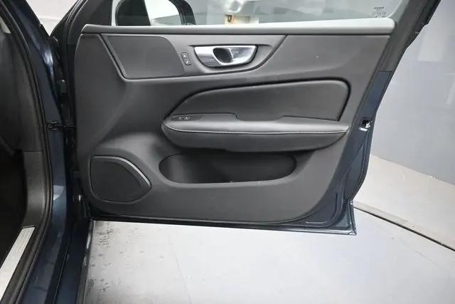 2025 Volvo S60 B5 Core