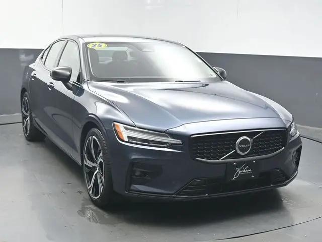 2025 Volvo S60 B5 Core