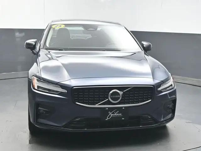 2025 Volvo S60 B5 Core