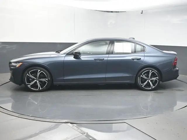 2025 Volvo S60 B5 Core
