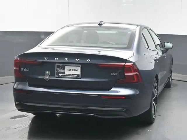 2025 Volvo S60 B5 Core