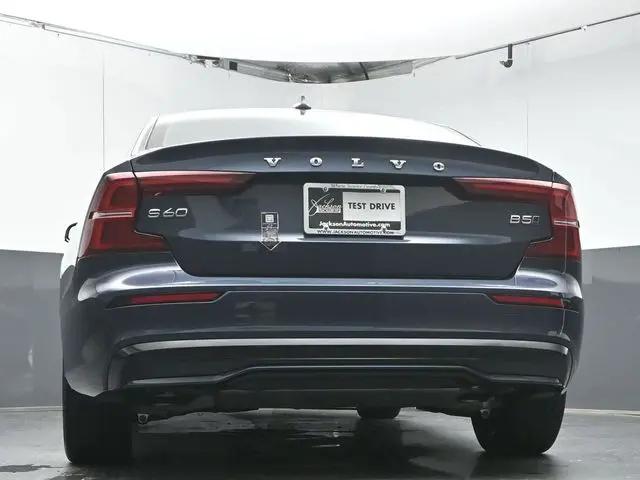 2025 Volvo S60 B5 Core