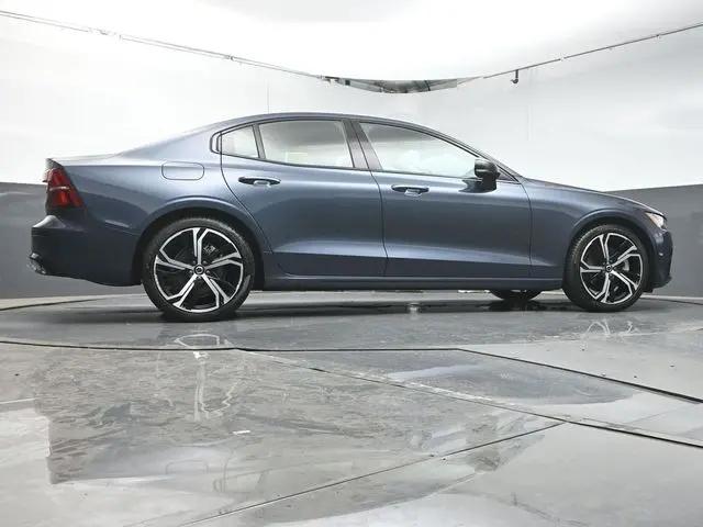 2025 Volvo S60 B5 Core