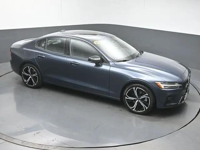 2025 Volvo S60 B5 Core