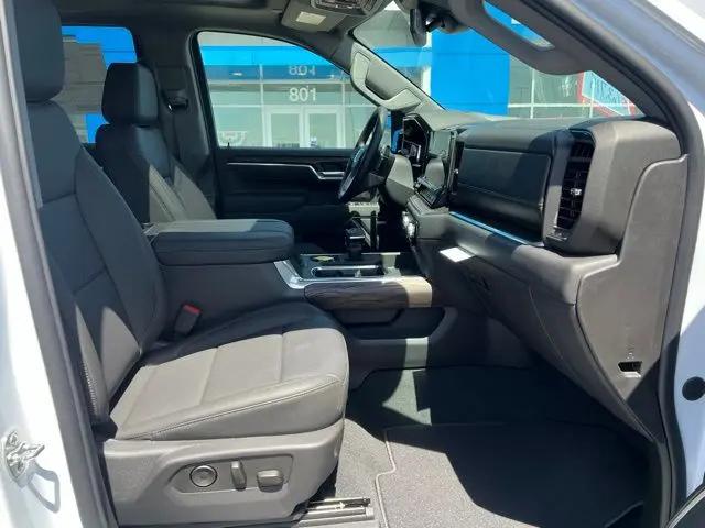 2026 GMC Sierra 1500 Crew Cab, Short Bed, SLT, 4WD