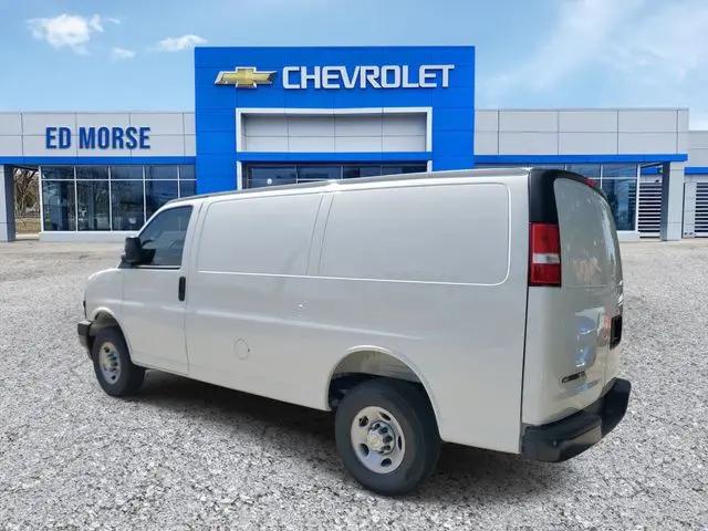 2026 Chevrolet Express Cargo Van 2500 Regular Wheelbase, WT, RWD