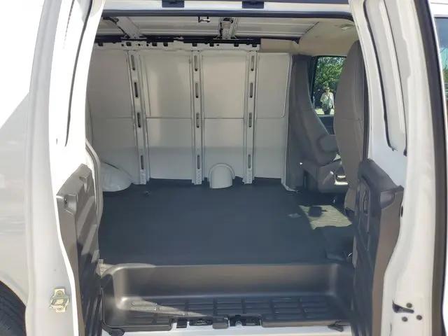 2026 Chevrolet Express Cargo Van 2500 Regular Wheelbase, WT, RWD