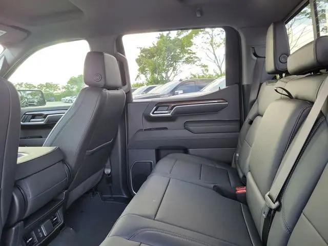 2026 Chevrolet Silverado 1500 2WD Crew Cab Short Bed LT