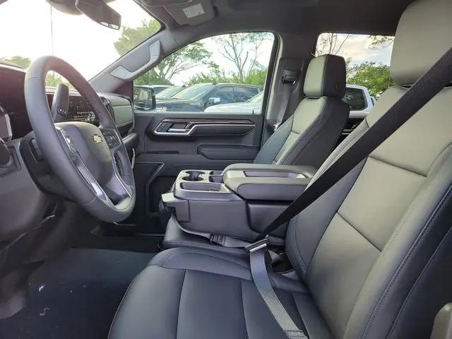 2026 Chevrolet Silverado 1500 2WD Crew Cab Short Bed LT