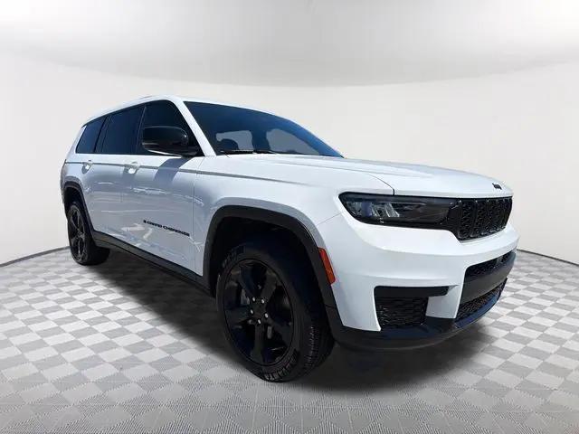 2025 Jeep Grand Cherokee L Altitude X 4x2