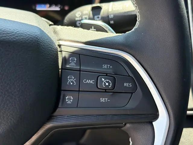 2025 Jeep Grand Cherokee L Altitude X 4x2