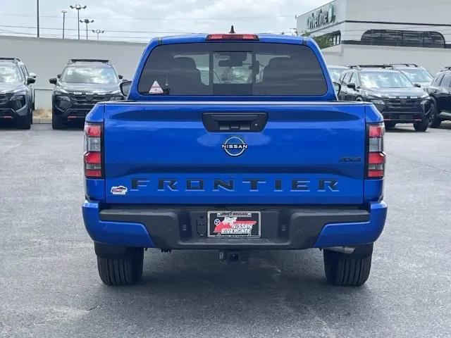 2026 Nissan Frontier Crew Cab Long Bed SV 4x4