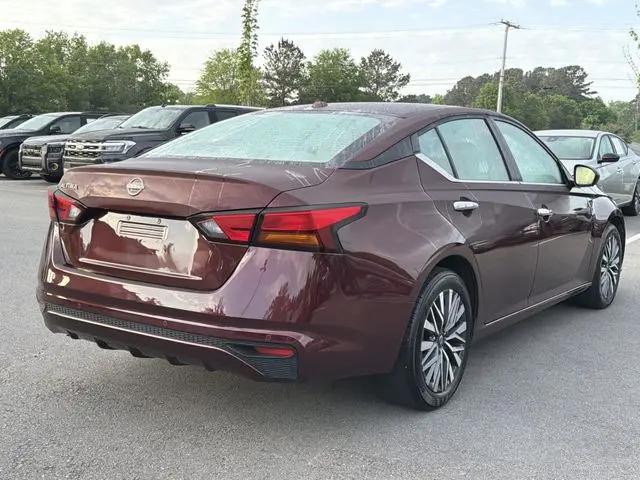 2025 Nissan Altima SV FWD