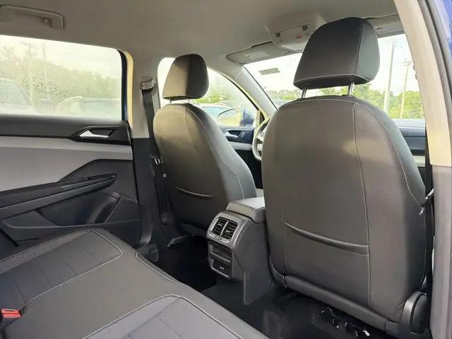 2023 Volkswagen Taos 1.5T SE