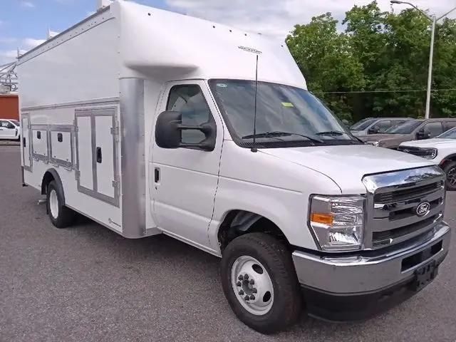 2026 Ford E-450 Cutaway E-Series Cutaway for sale in Ft Payne, AL