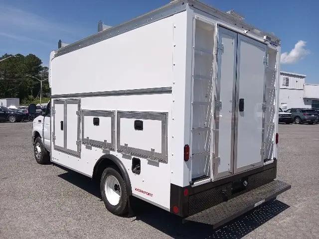 2026 Ford E-350 Cutaway E-Series Cutaway