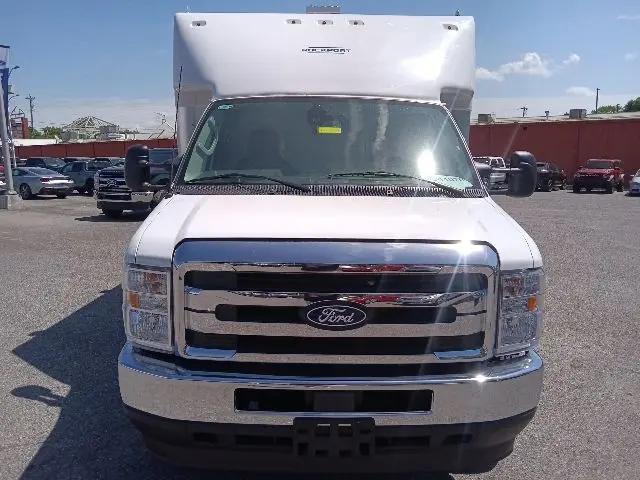 2026 Ford E-350 Cutaway E-Series Cutaway