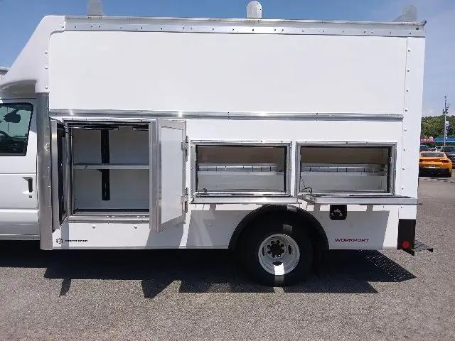 2026 Ford E-350 Cutaway E-Series Cutaway
