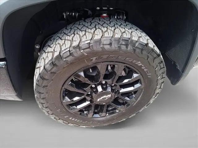 2026 Chevrolet Silverado 2500HD Crew Cab, Standard Bed, LT, 4WD
