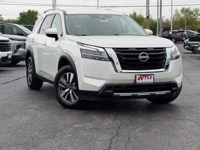2023 Nissan Pathfinder SL 4WD for sale in Tinley Park, IL