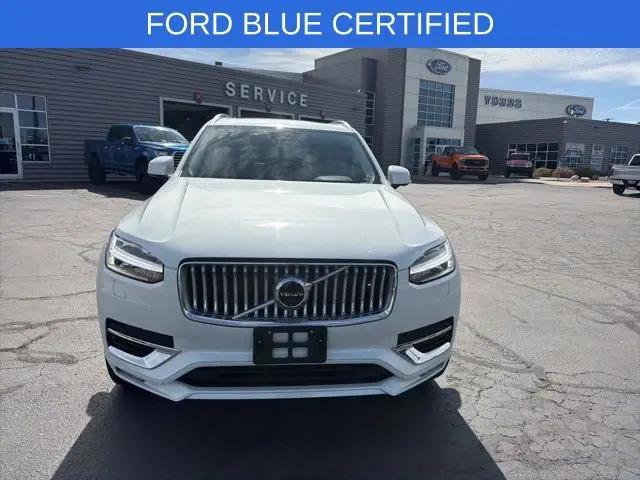 2024 Volvo XC90 B5 Plus Bright Theme
